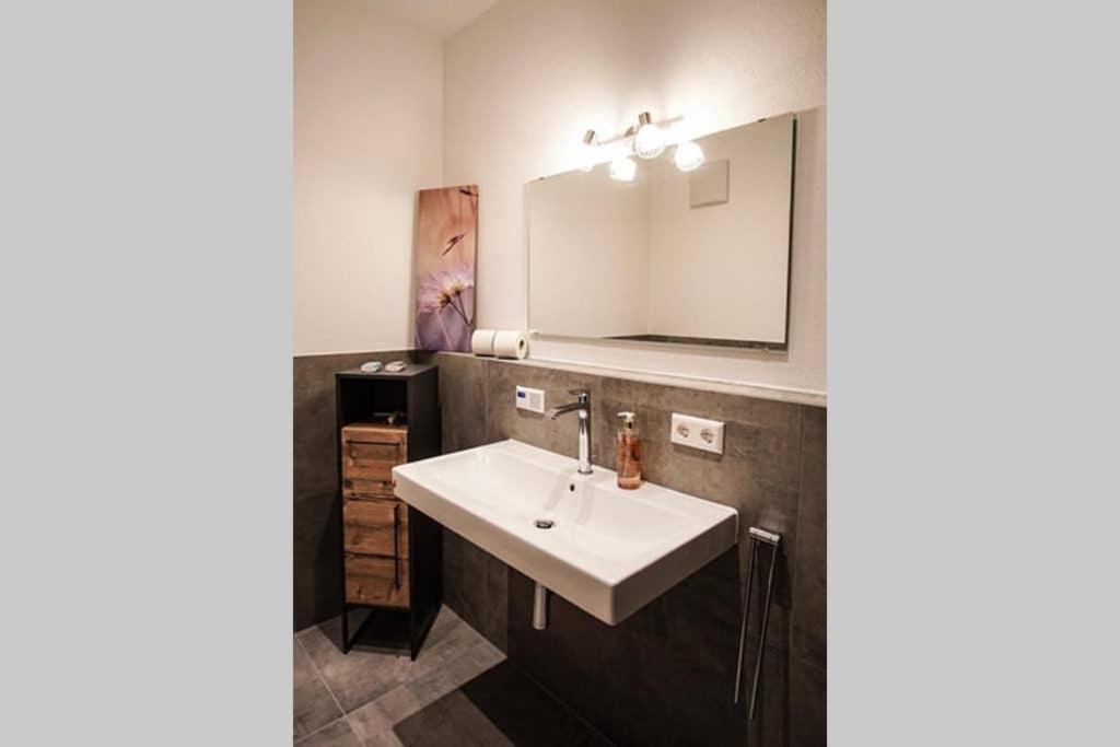 Ferienwohnung Charlotte Nordstadtperle Фрідріхсгафен Екстер'єр фото
